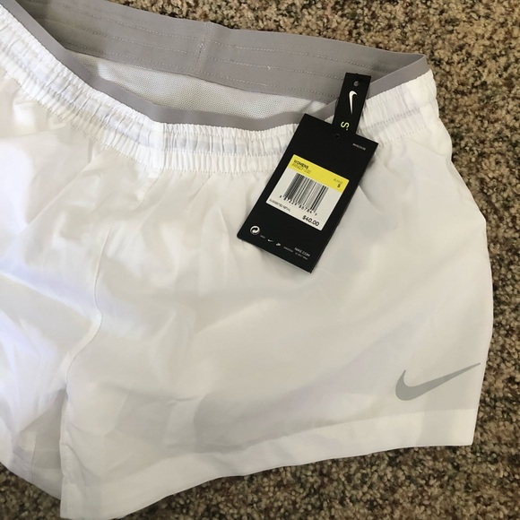 white nike running shorts - Picture 3 of 4